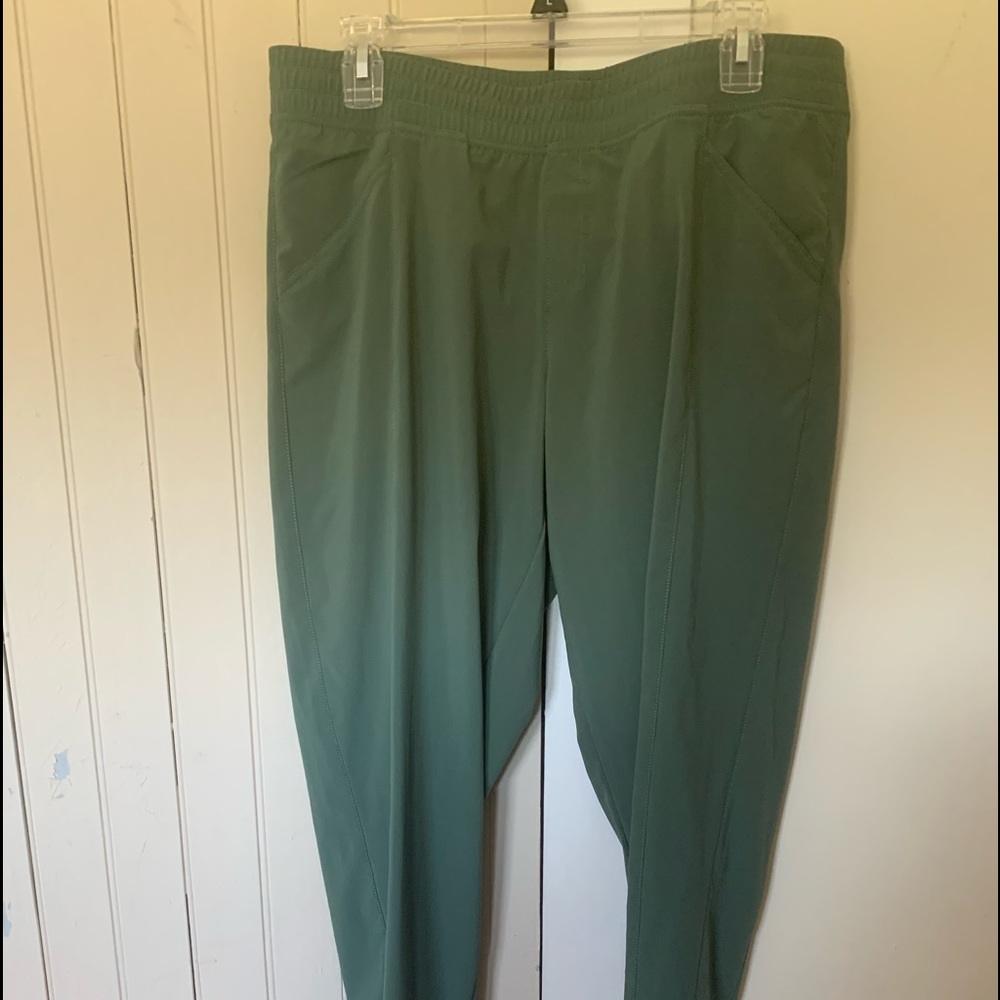 Walking pants